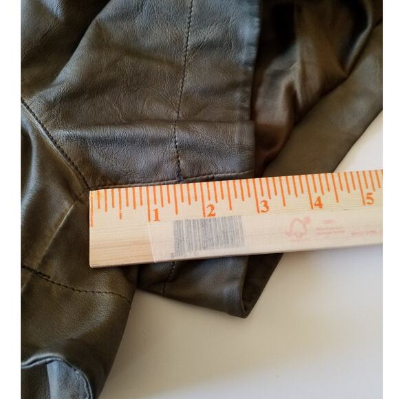 Pilcro and the Letterpress Anthropologie Womens 30 Quilted Vegan Leather Shorts - Picture 8 of 11
